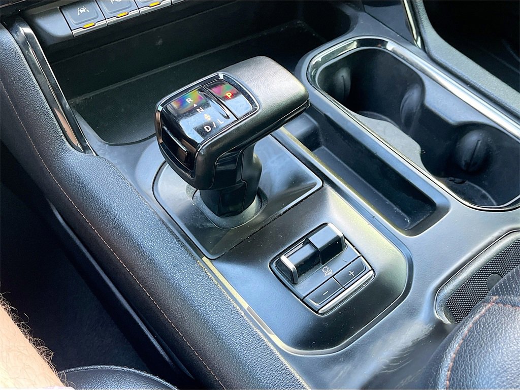 Used 2024 GMC Sierra 1500 AT4 image 17