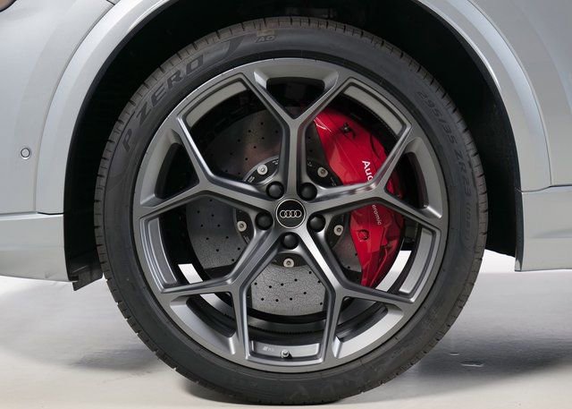 New 2025 Audi RS Q8 performance image 35