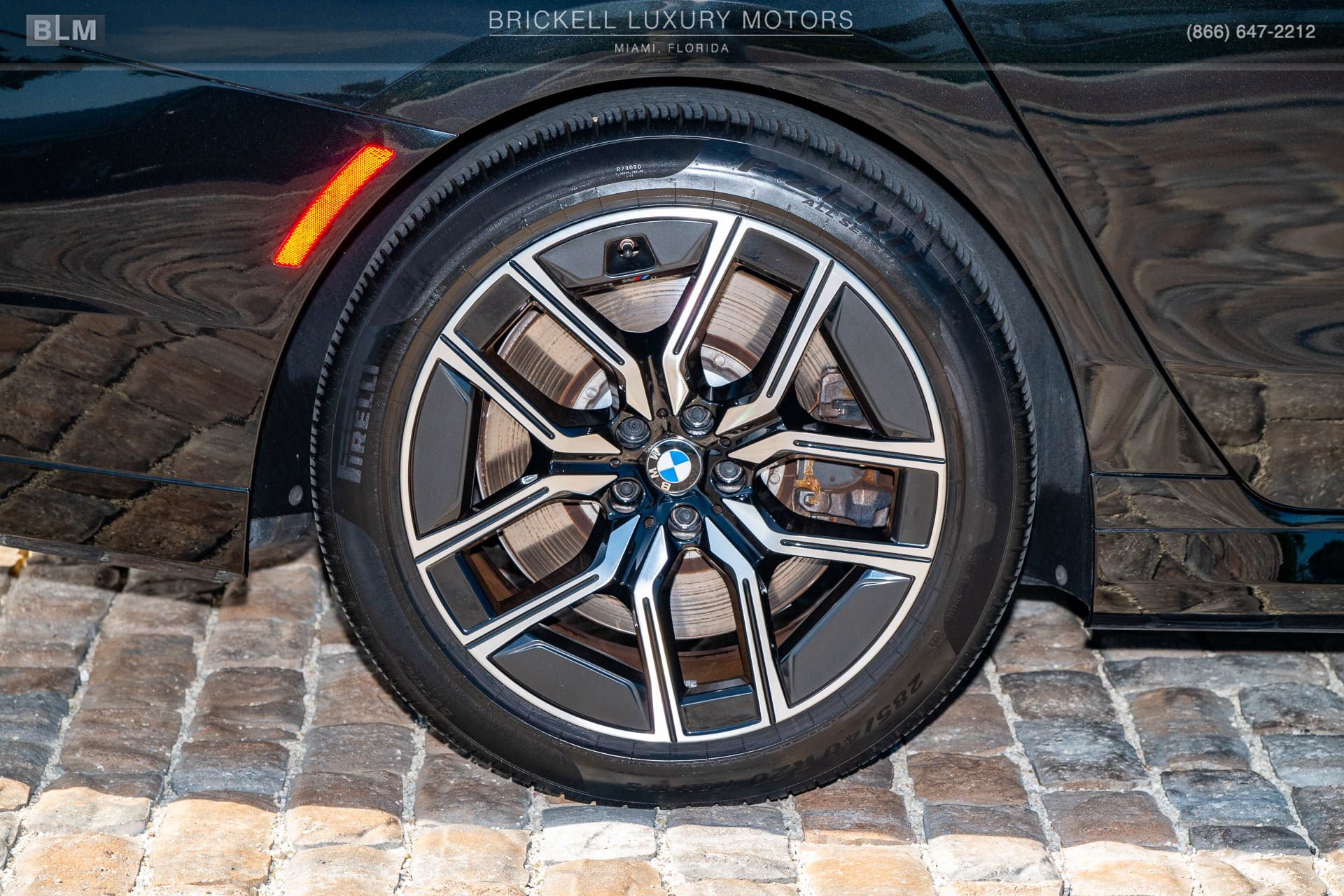 Used 2024 BMW 760i xDrive AWD/4WD image 43