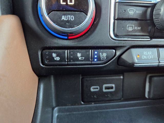 Used 2024 Chevrolet Tahoe High Country AWD/4WD image 34