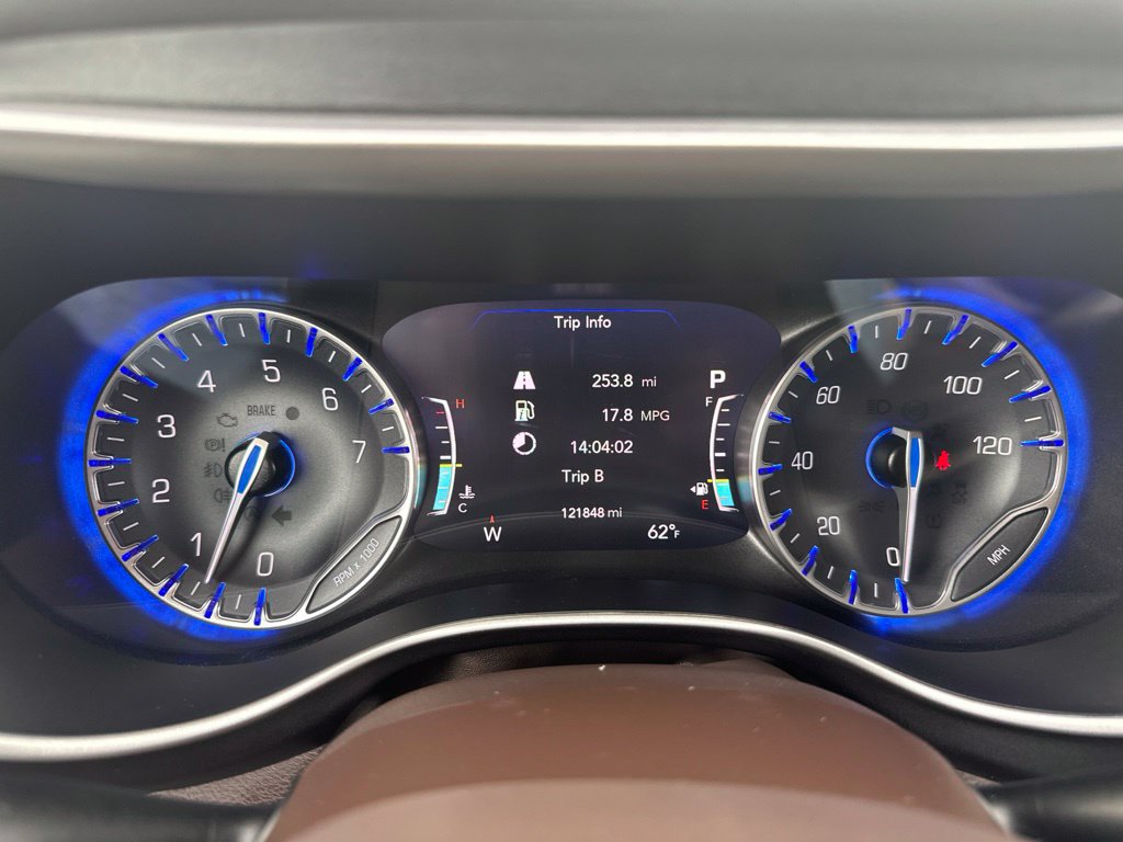 Used 2020 Chrysler Pacifica Touring-L Plus FWD image 44