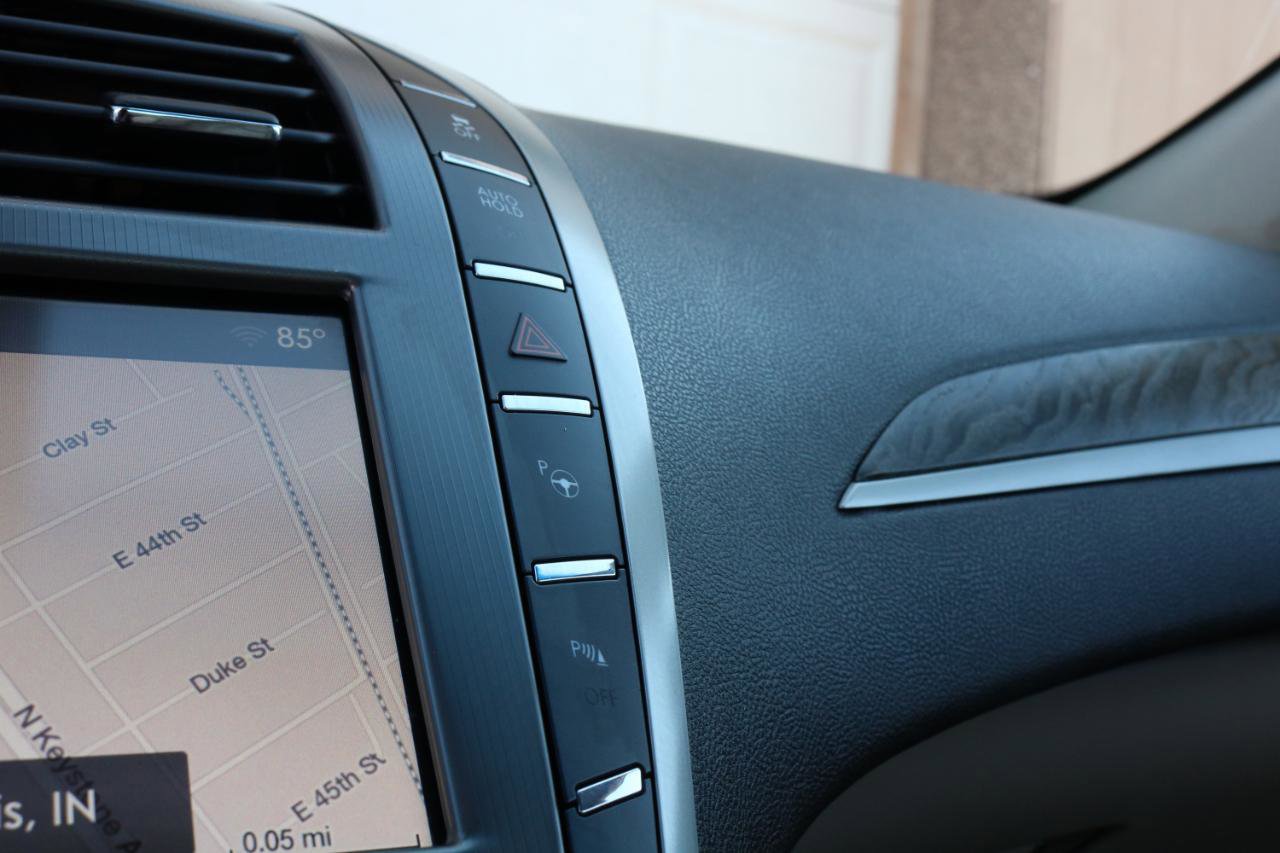 Used 2017 Lincoln MKZ Reserve w/ Technology Package image 33