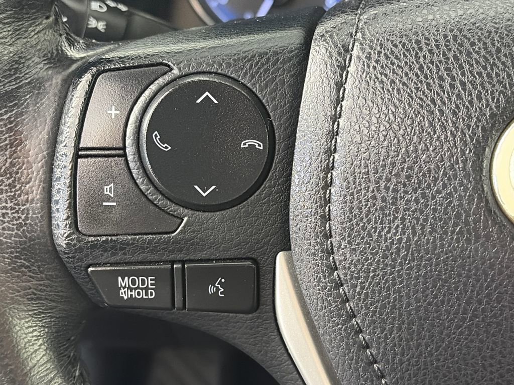 Used 2019 Toyota Corolla SE FWD image 17