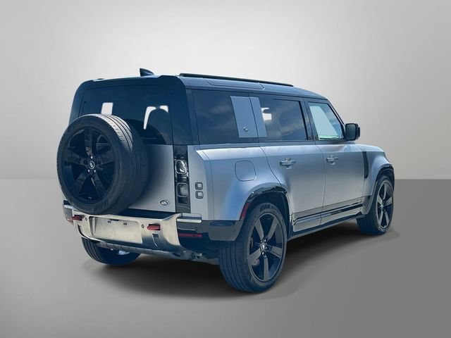 Used 2021 Land Rover Defender 110 X AWD/4WD image 25