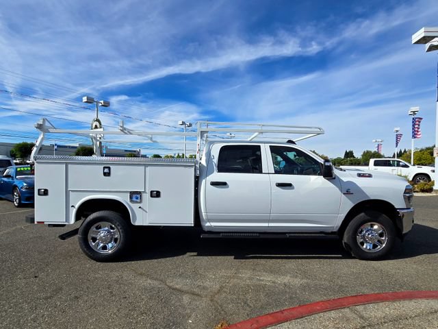 New 2026 RAM 3500 Tradesman AWD/4WD image 7