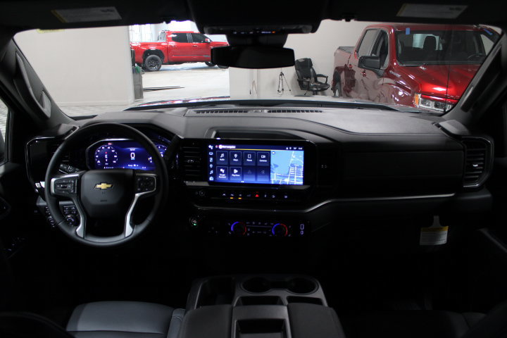 New 2026 Chevrolet Silverado 1500 LT w/ All Star Edition Plus AWD/4WD image 3