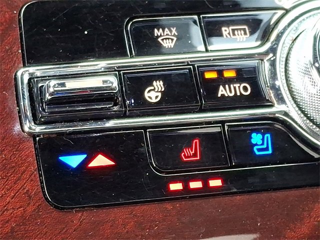 Used 2022 Lincoln Aviator Black Label w/ Class IV Trailer Tow Package image 27