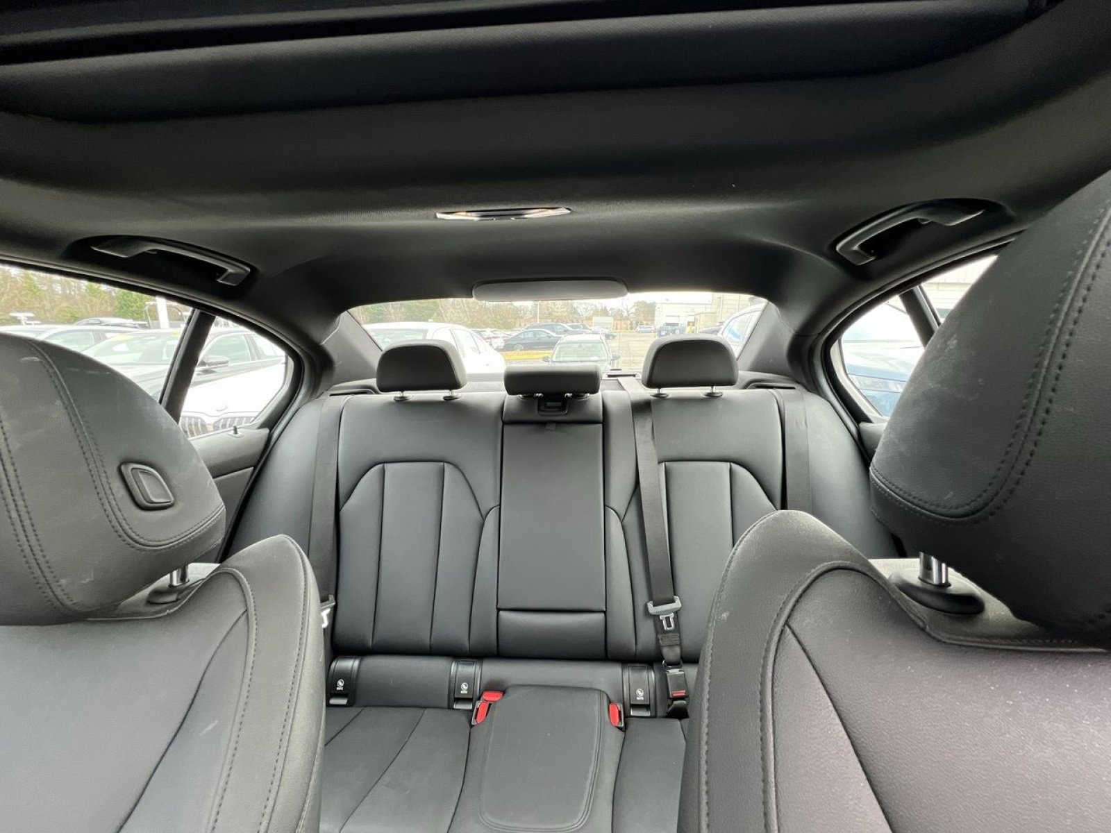 Used 2021 BMW 330e xDrive w/ Convenience Package image 5