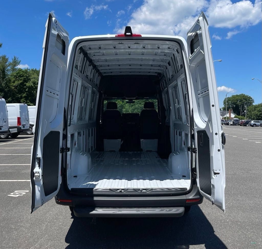New 2026 Mercedes-Benz Sprinter 2500 image 6