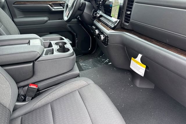 New 2026 GMC Sierra 1500 SLE w/ Preferred Package AWD/4WD image 17