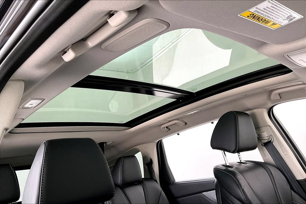Certified 2026 Acura MDX w/ Technology Package FWD image 21