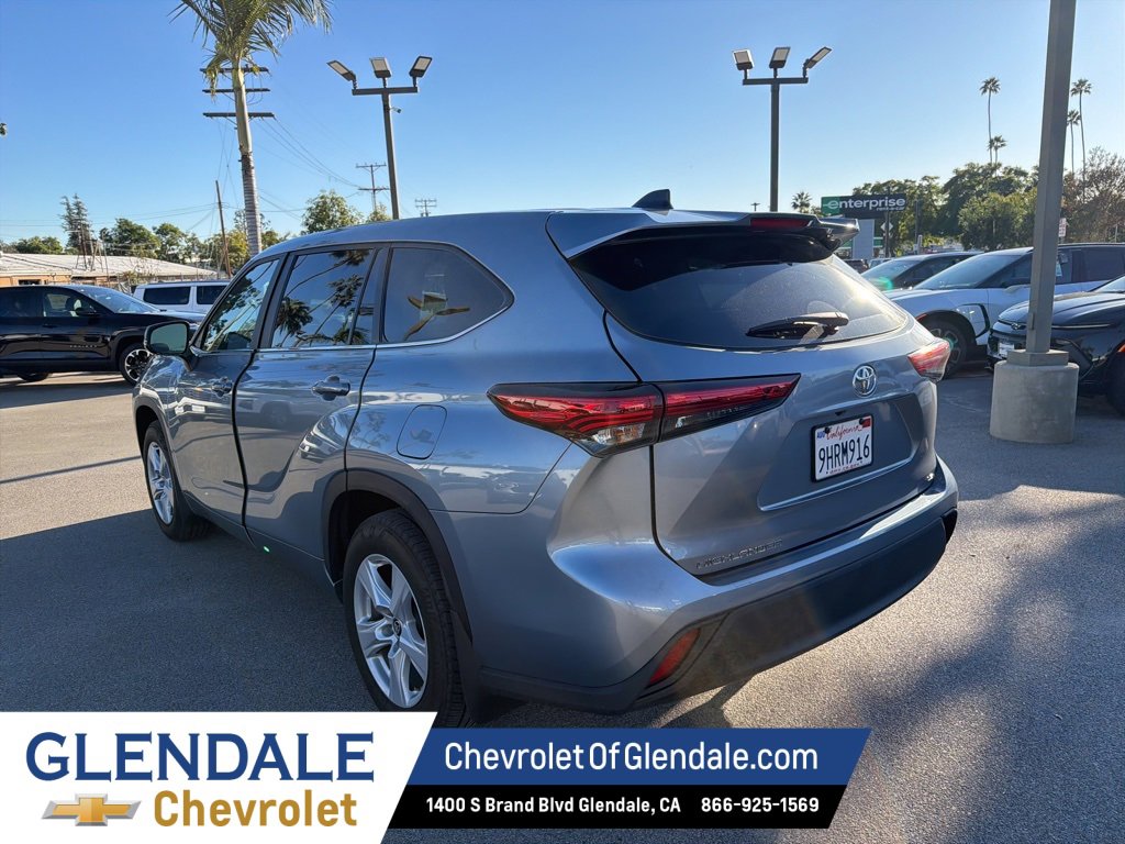 Used 2023 Toyota Highlander L image 5