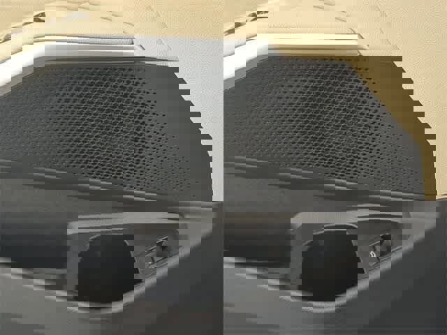 Used 2021 BMW 330i xDrive Sedan w/ Driving Assistance Package image 70