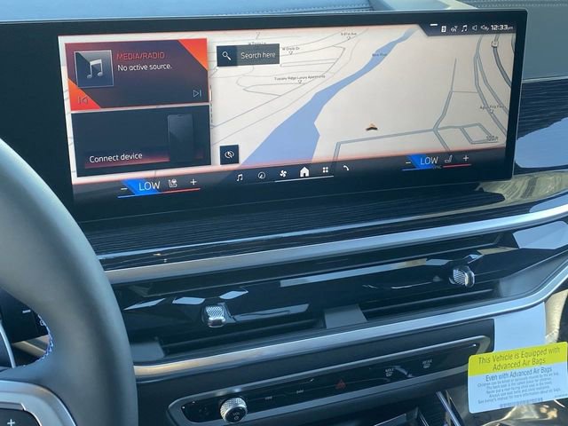 Used 2025 BMW X7 M60i image 19