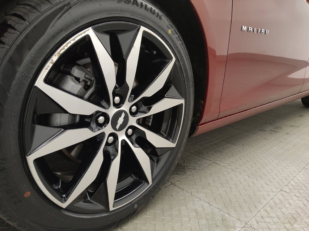 Used 2017 Chevrolet Malibu LT w/ Leather Package image 31