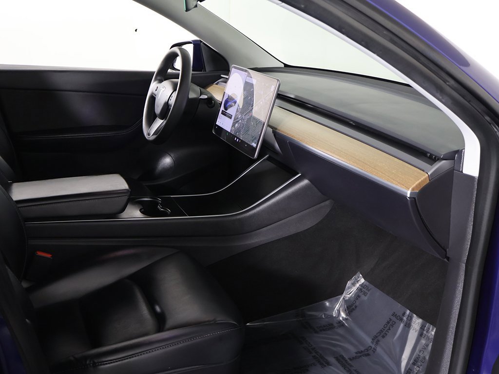 Used 2020 Tesla Model Y Long Range image 26