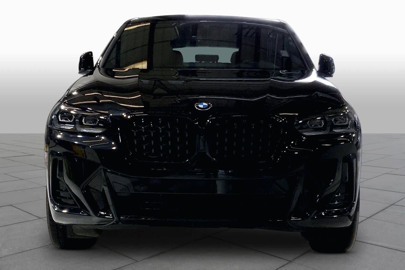 Used 2024 BMW X4 xDrive30i w/ Premium Package AWD/4WD image 4