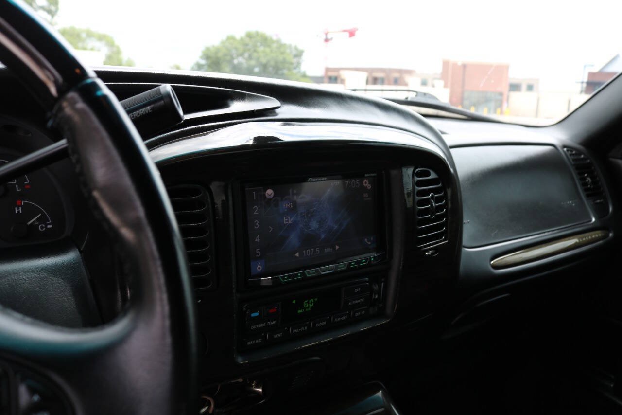 Used 2002 Lincoln Blackwood RWD image 75