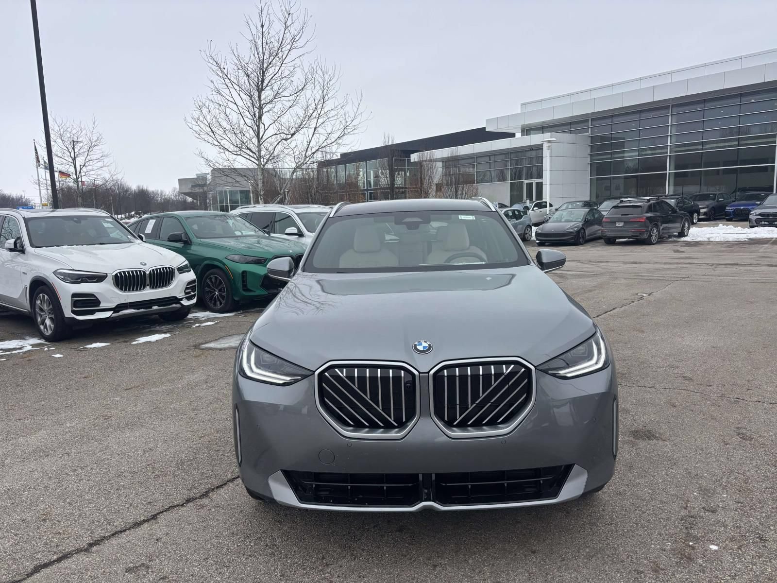 New 2026 BMW X3 xDrive30 w/ Premium Package AWD/4WD image 2