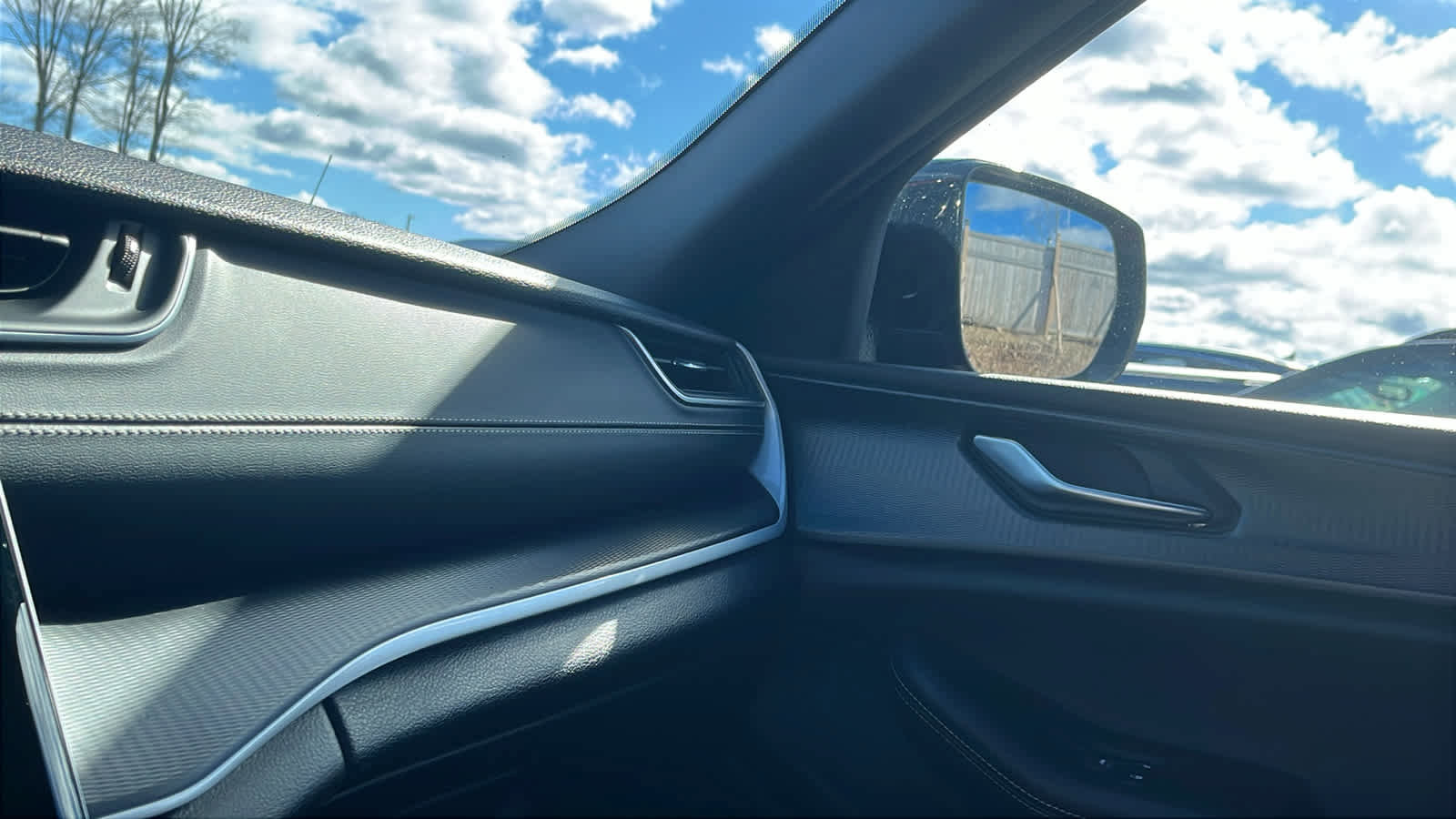 Certified 2025 Jeep Grand Cherokee L Altitude image 18