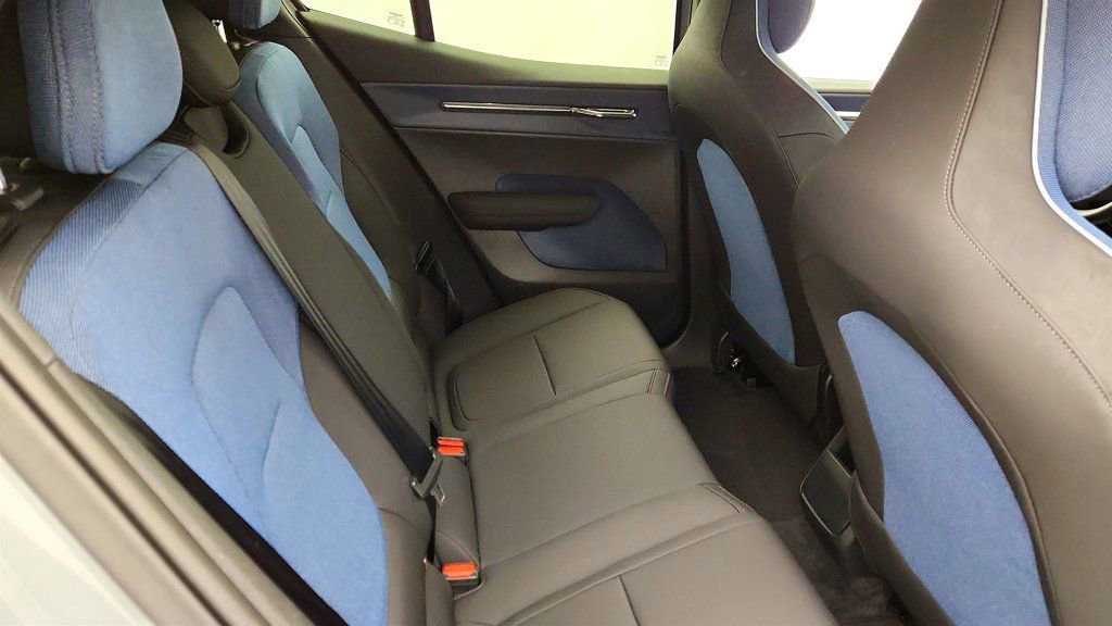 Used 2025 Volvo EX30 Ultra image 24