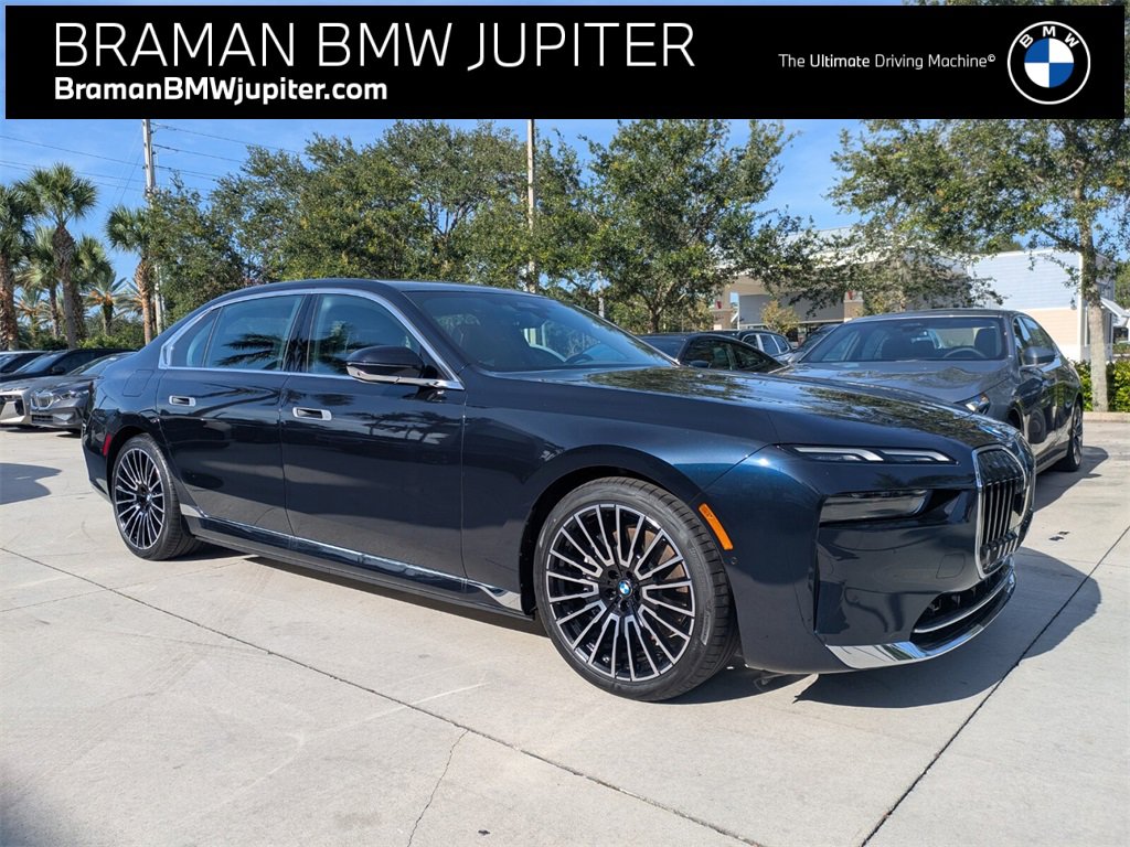 New 2025 BMW i7 eDrive50 w/ Premium Package
