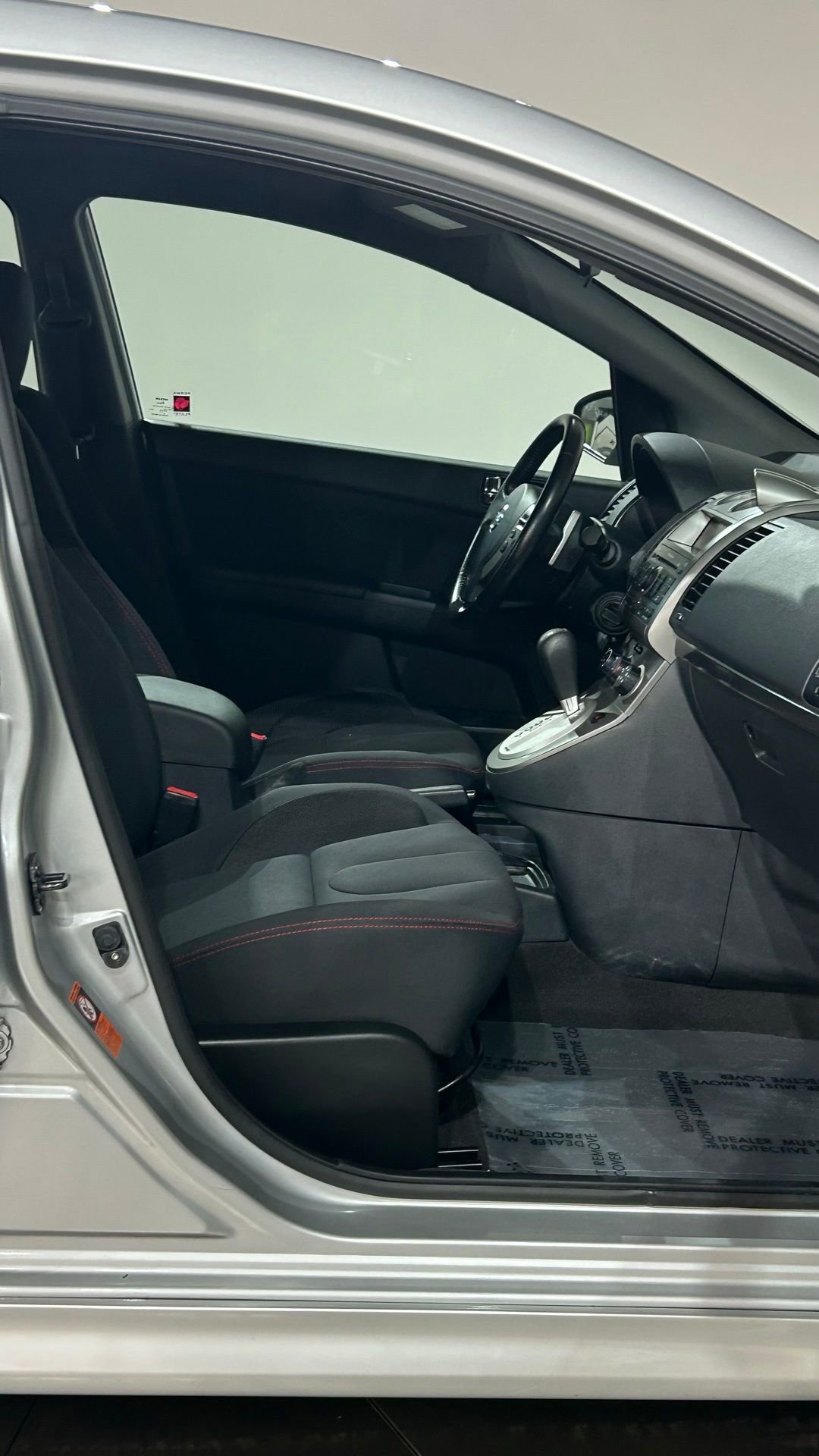 Used 2008 Nissan Sentra SE-R w/ Sunroof Pkg FWD image 41