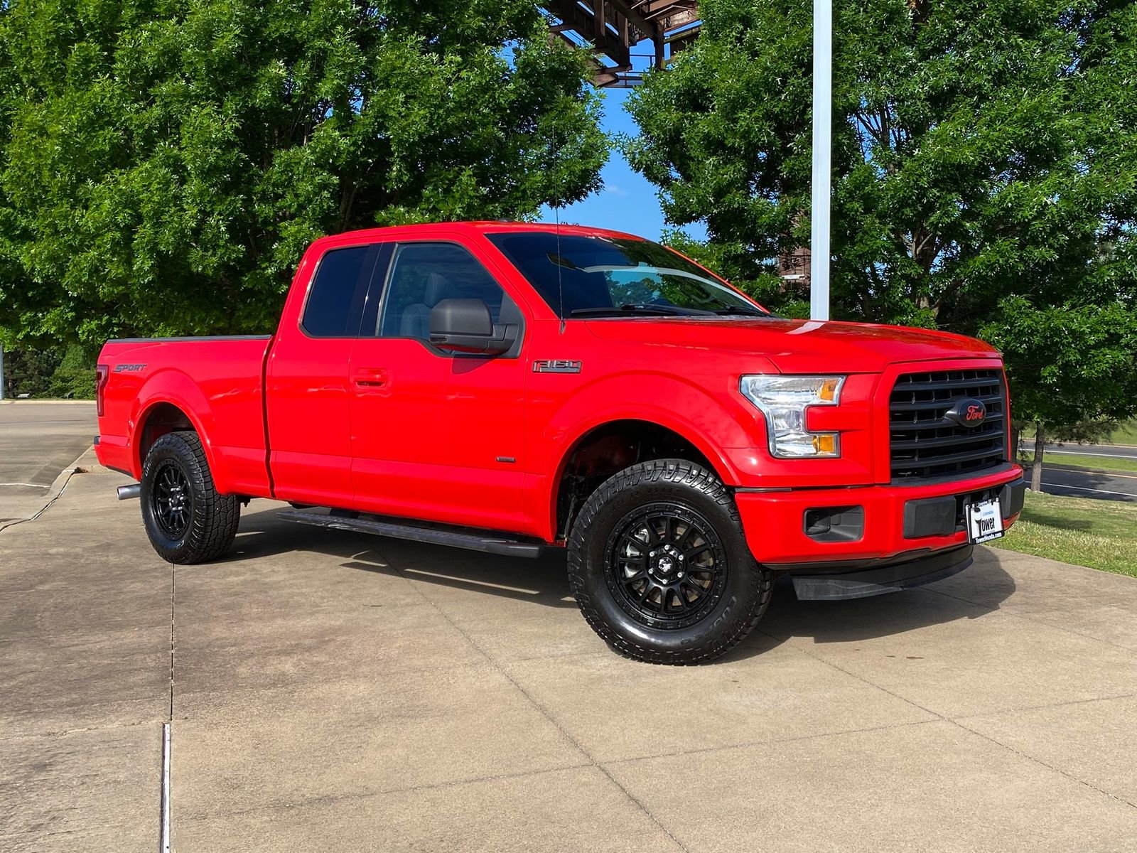 Used 2016 Ford F150 XLT w/ Equipment Group 301A Mid