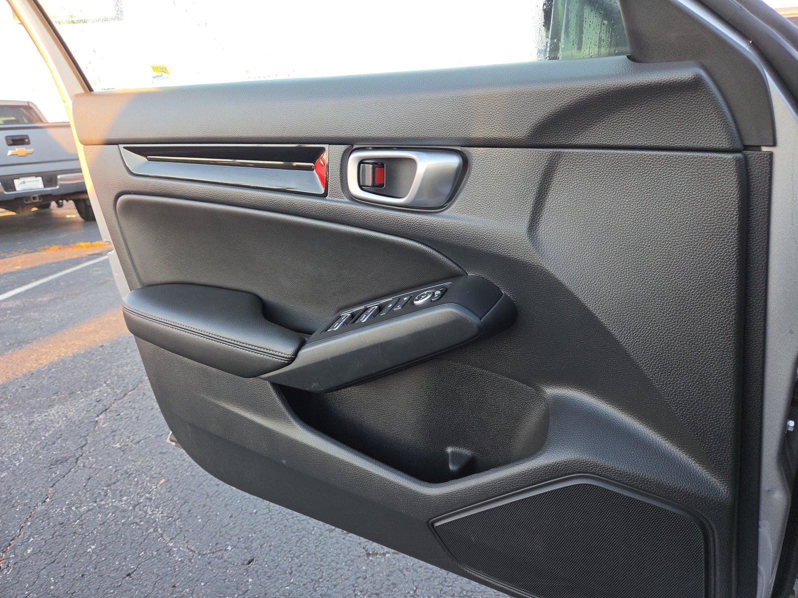 Used 2024 Honda Civic EX-L image 16