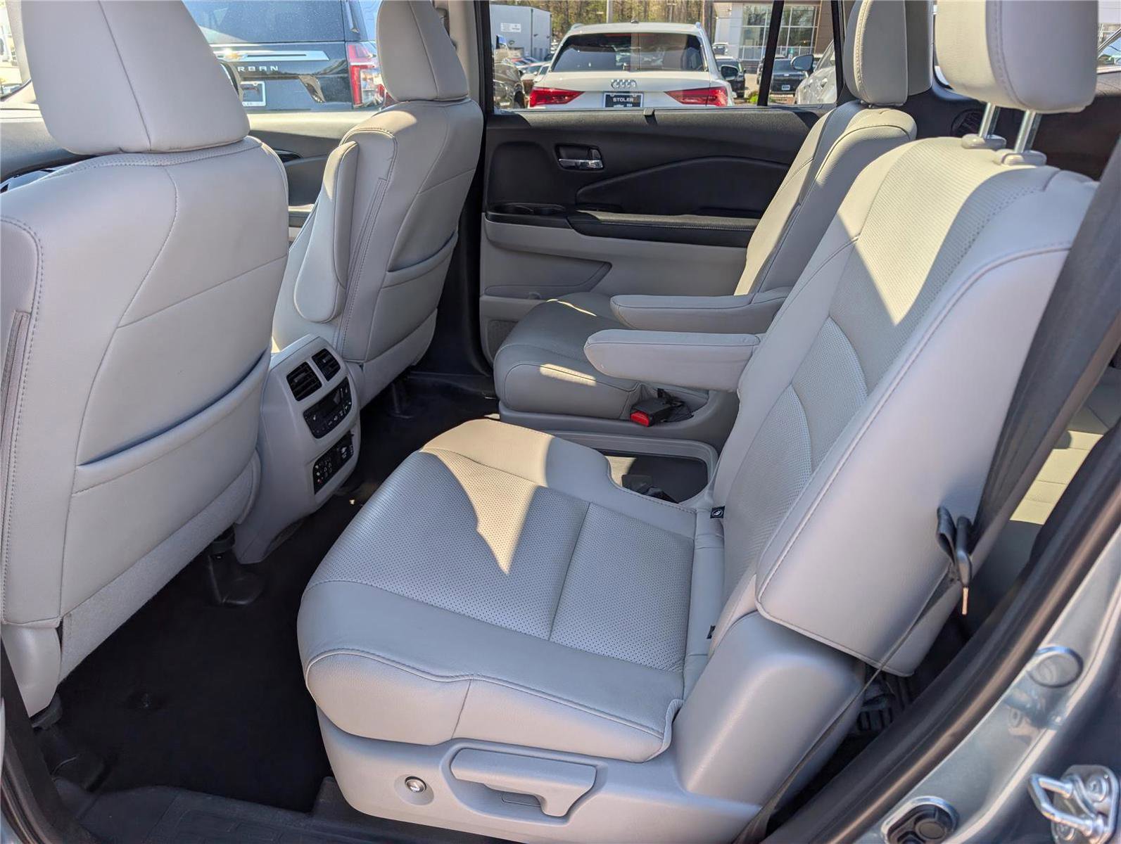 Used 2018 Honda Pilot Elite image 18