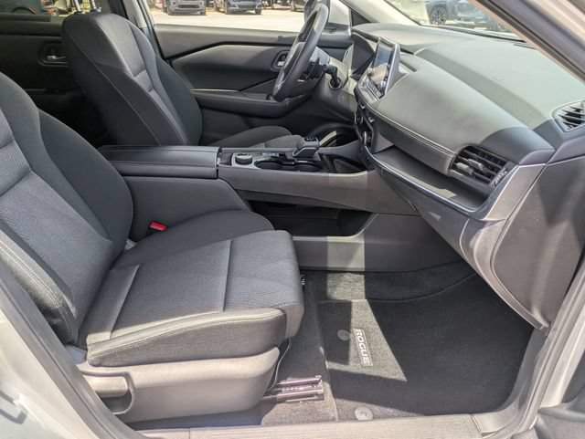 Used 2024 Nissan Rogue SV AWD/4WD image 27