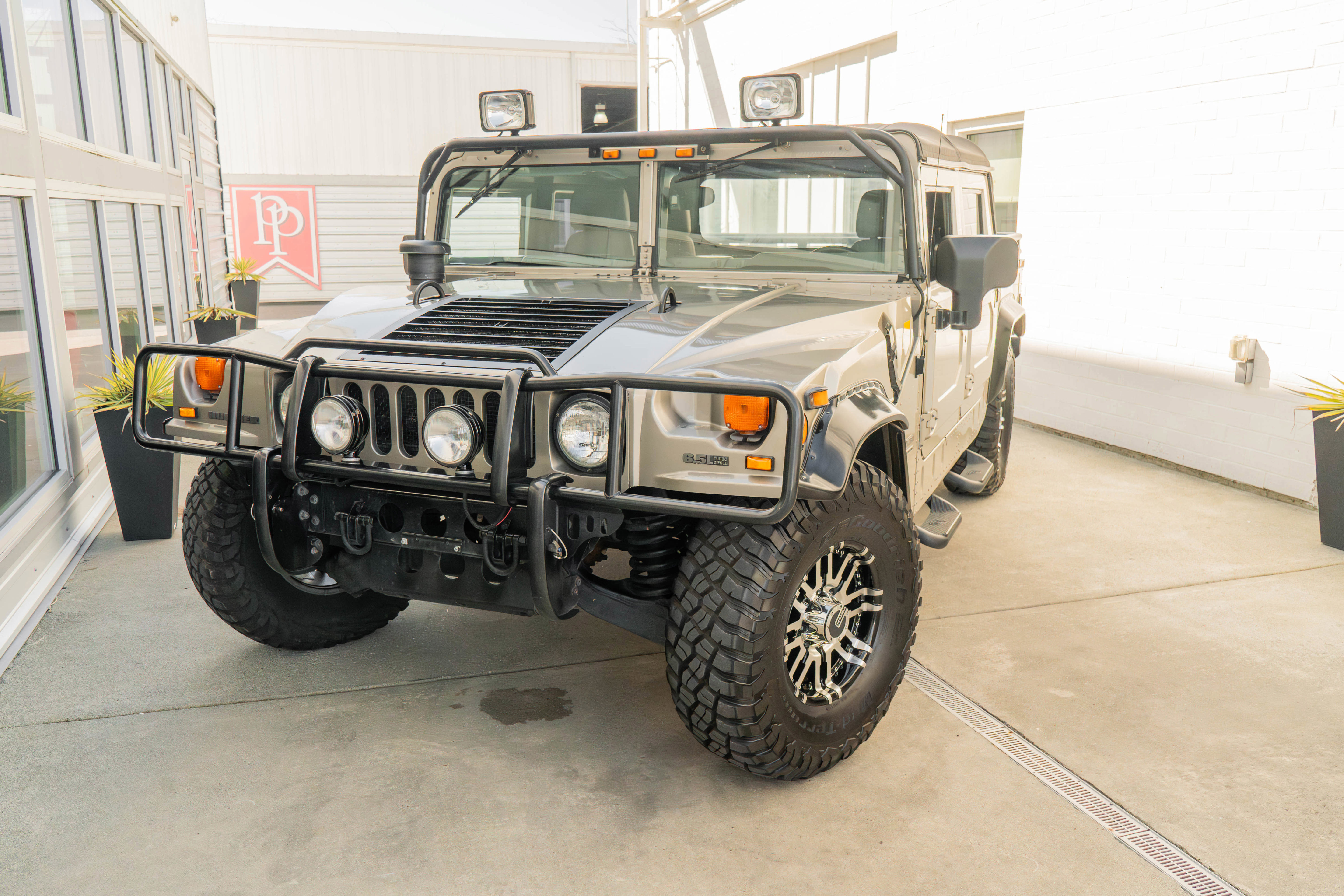 Used 2000 HUMMER H1 4-Door Open Top image 3