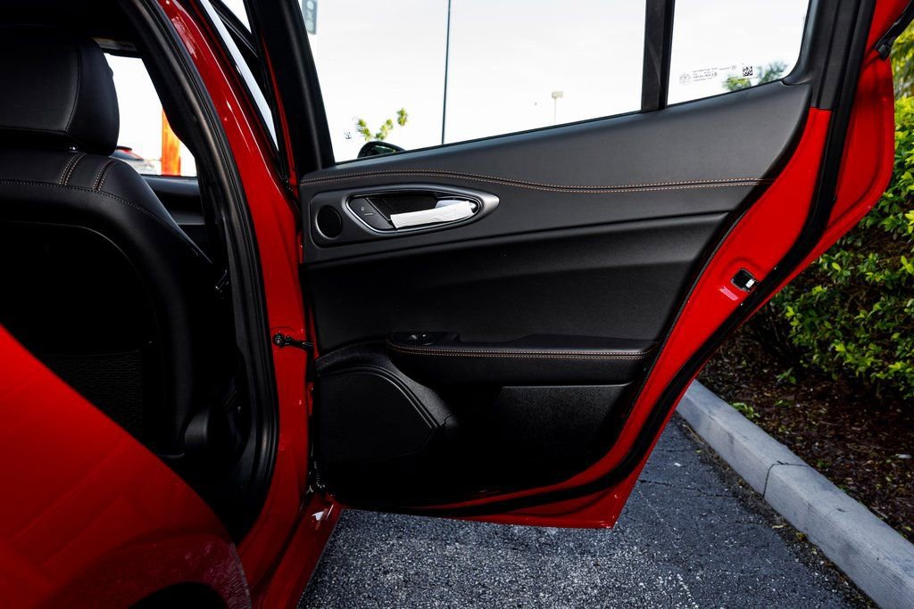 New 2025 Alfa Romeo Giulia w/ Driving Assist Package RWD image 36