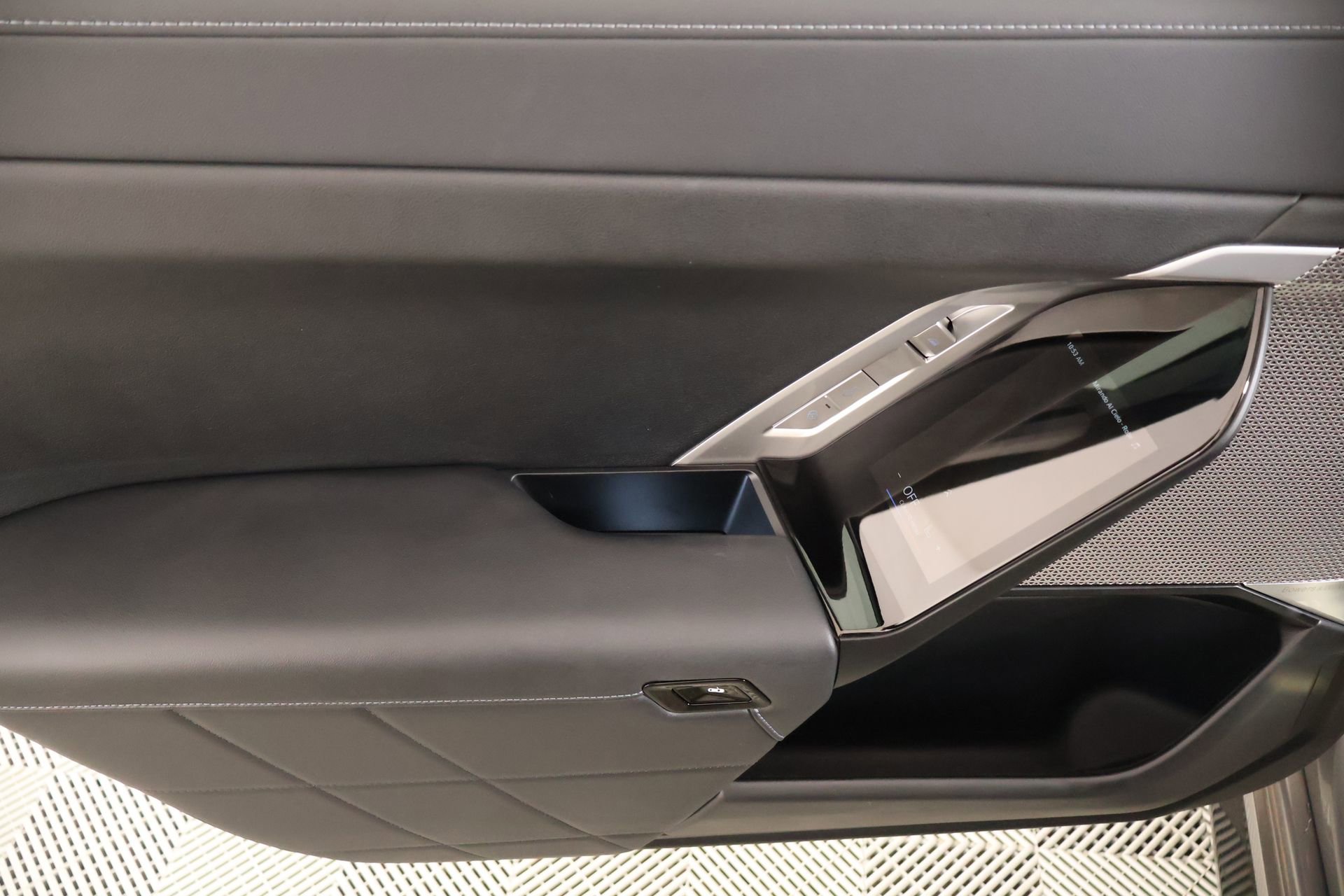Certified 2023 BMW 740i RWD image 18