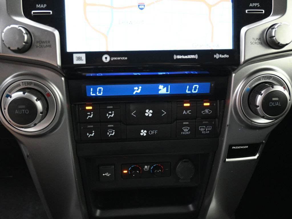 Used 2020 Toyota 4Runner Limited image 24