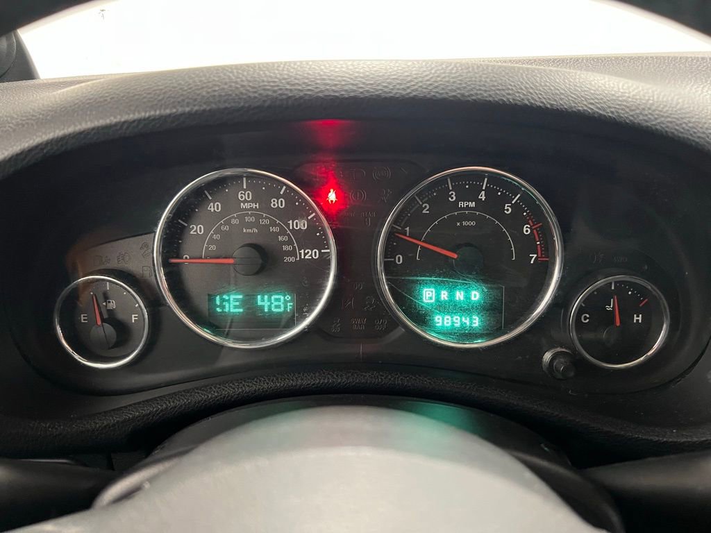 Used 2012 Jeep Wrangler Rubicon w/ Dual Top Group image 22