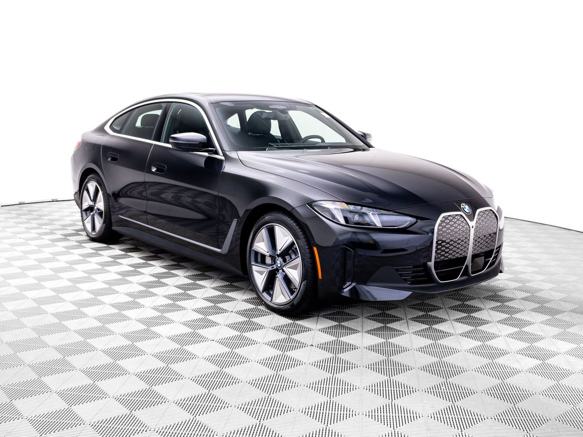 New 2026 BMW i4 xDrive40i w/ Premium Package AWD/4WD image 8