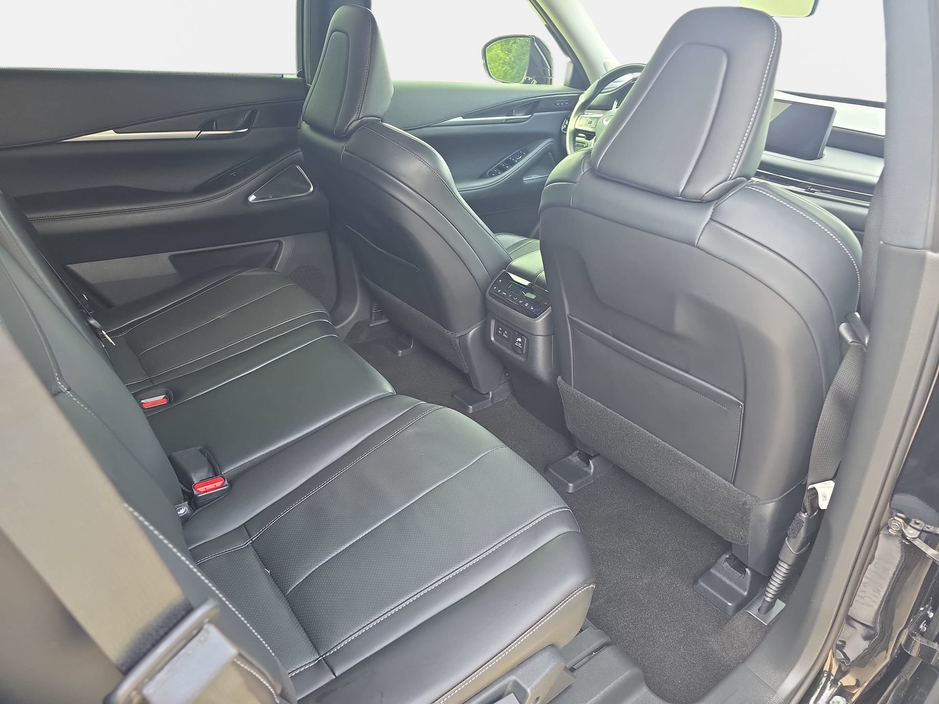Certified 2023 INFINITI QX60 Sensory w/ Vision Package AWD/4WD image 11
