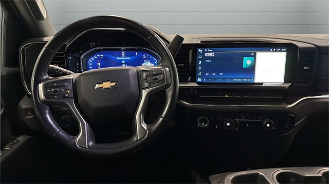 Used 2023 Chevrolet Silverado 1500 LT image 3