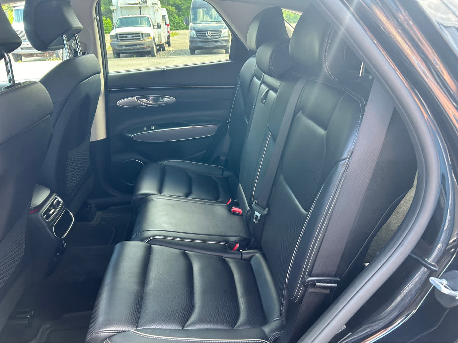 Used 2022 Genesis GV70 2.5T w/ Advanced Package AWD/4WD image 12