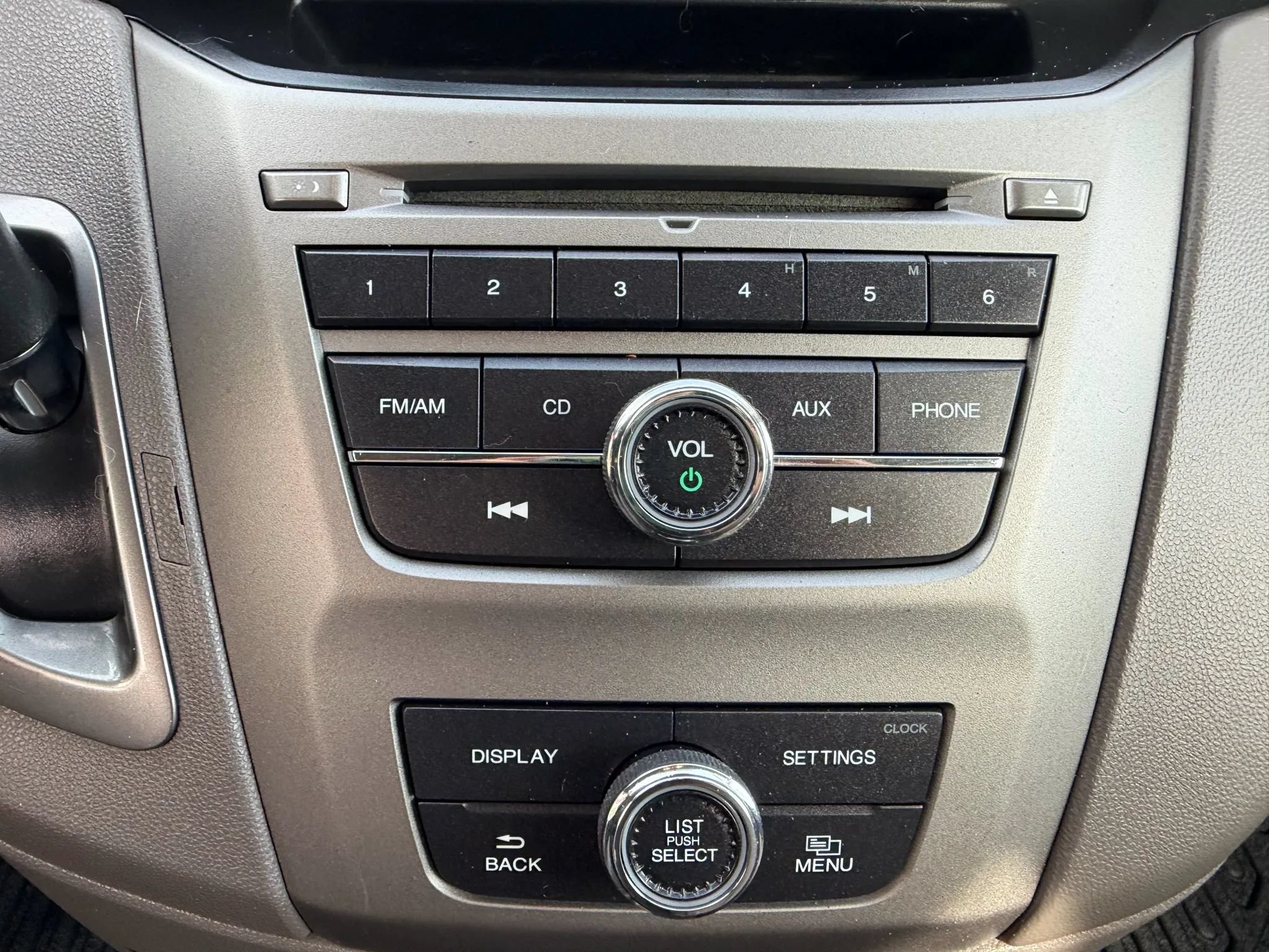 Used 2014 Honda Odyssey LX image 16