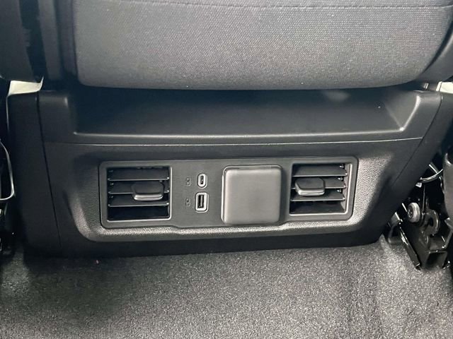 New 2026 GMC Sierra 1500 Elevation image 13