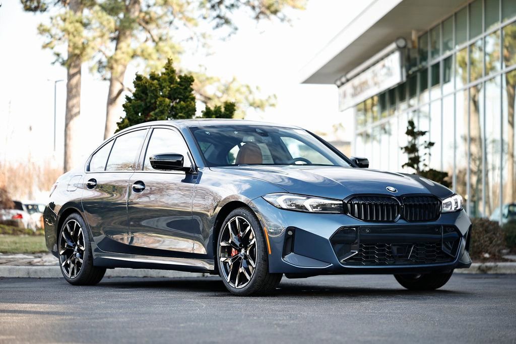 New 2026 BMW 330i Sedan w/ M Sport Package