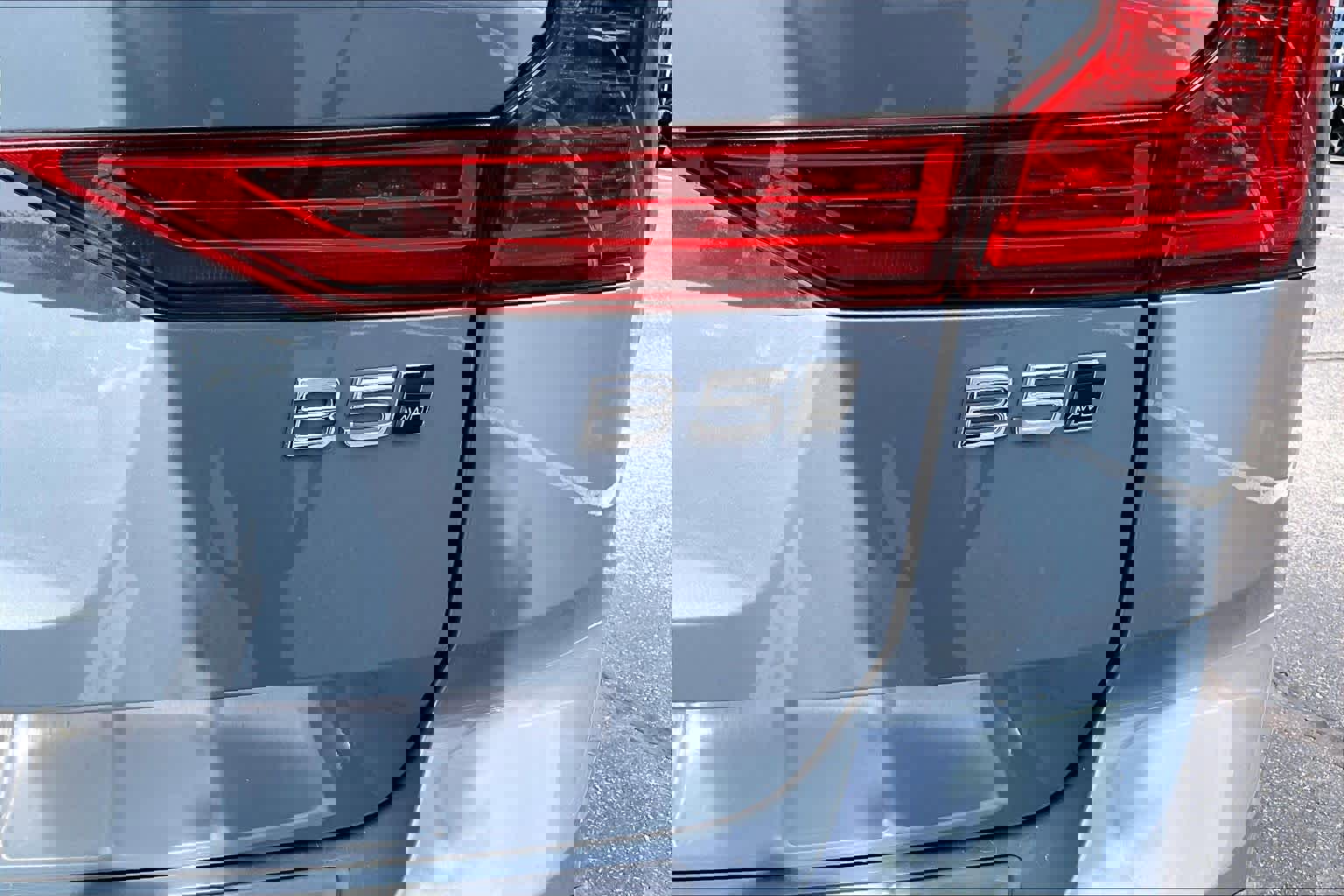 Used 2023 Volvo XC60 B5 Plus w/ Climate Package image 10