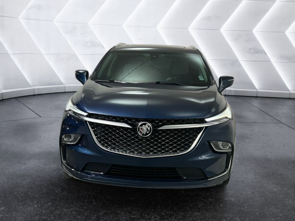 Used 2023 Buick Enclave Avenir FWD image 2