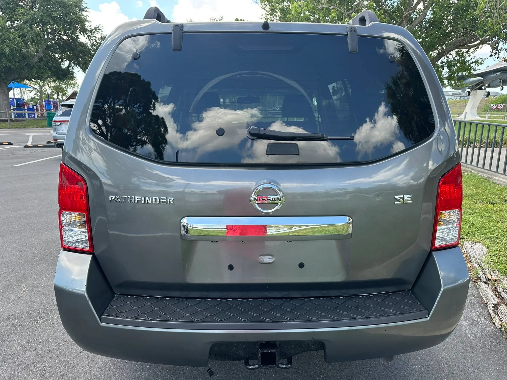 Used 2008 Nissan Pathfinder SE AWD/4WD image 11