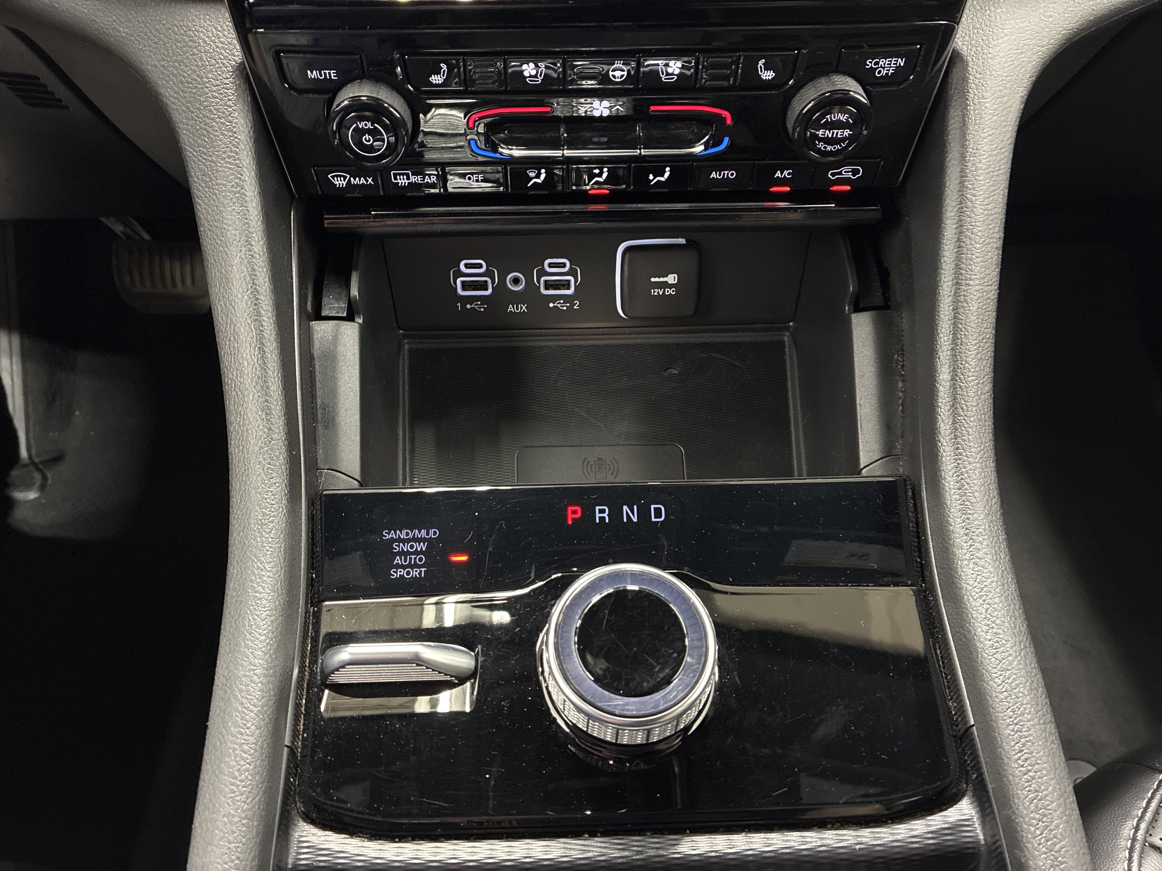 Certified 2024 Jeep Grand Cherokee L Limited w/ Luxury Tech Group II AWD/4WD image 25