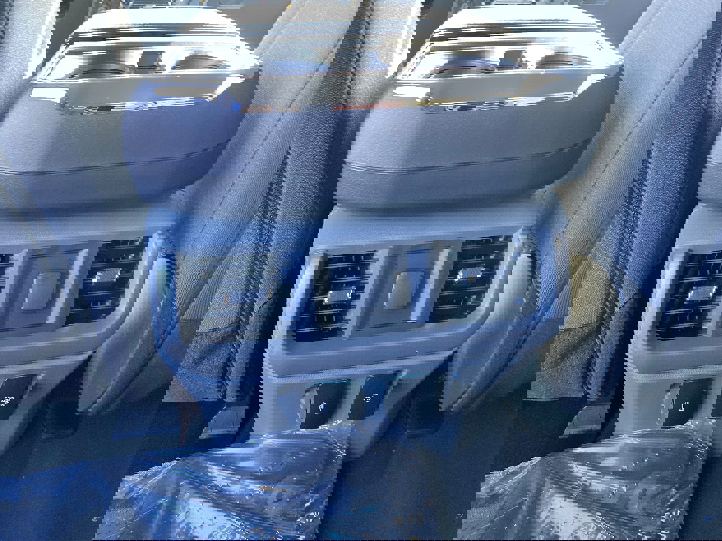 New 2025 Ford F150 XLT w/ Equipment Group 302A MID image 28