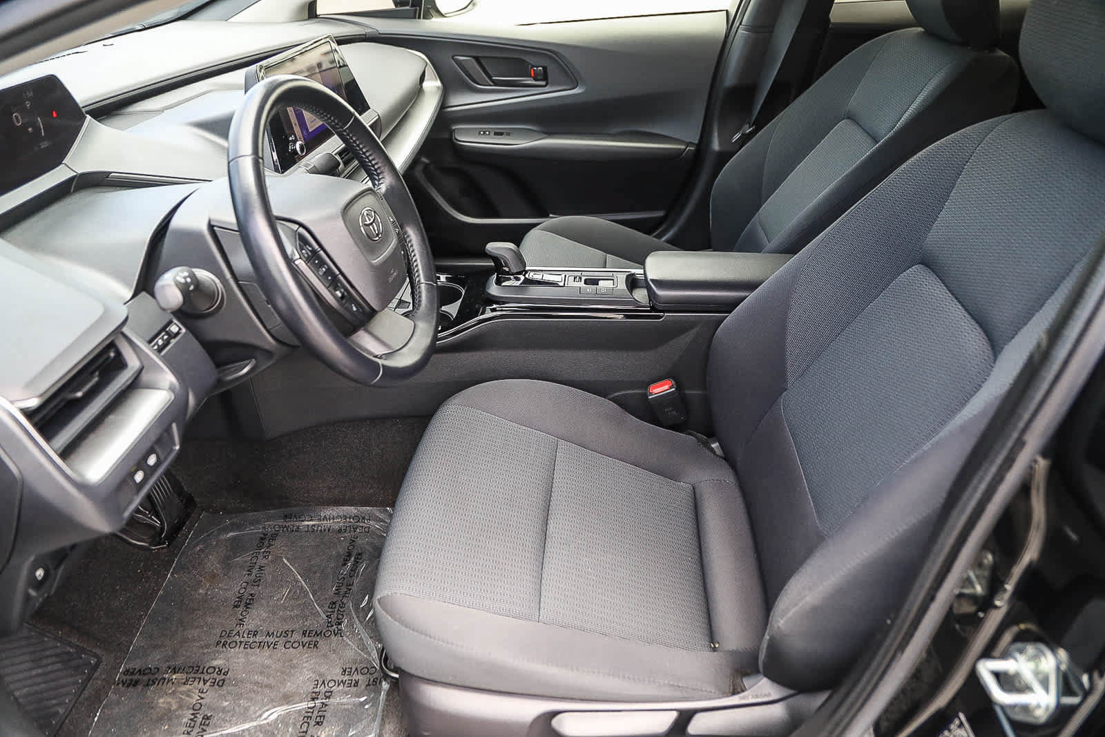 Used 2023 Toyota Prius LE FWD image 17