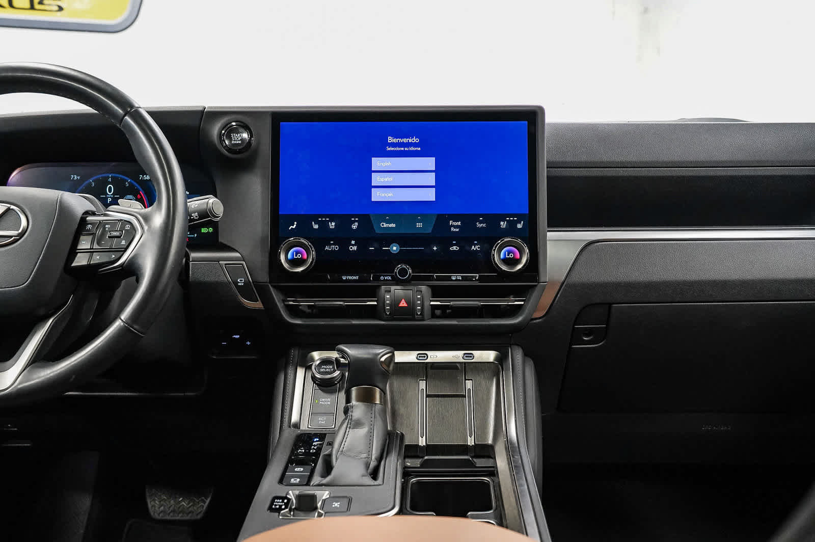 Used 2025 Lexus GX 550 w/ Accessory Package (2T) AWD/4WD image 13